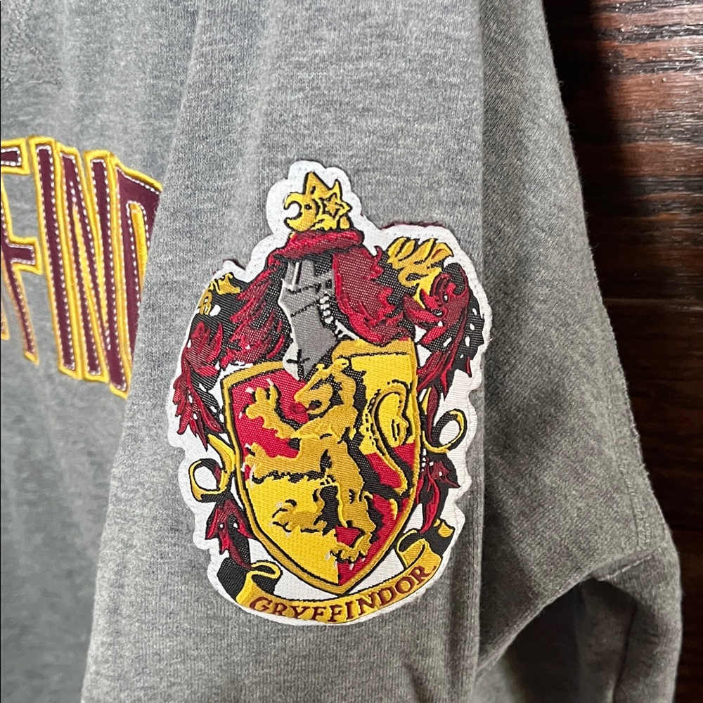 Universal Harry Potter Gray Pullover - image 5